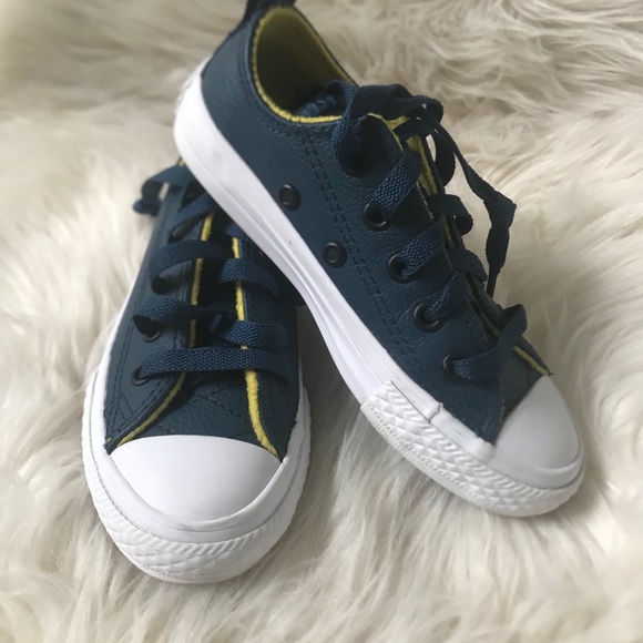 kids converse size 11